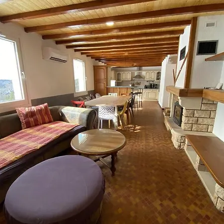 Rouge Gazon Site Naturel Classe Chalet